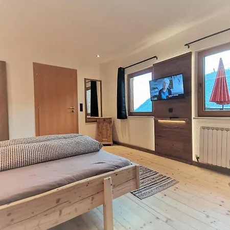 Holiday home Ferienwohnung-1-gilfert Fuegenberg